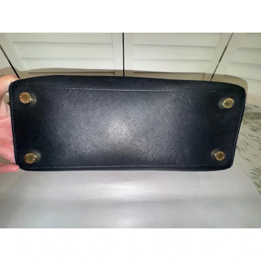 Michael Kors Savannah Satchel Women Black Saffiano Leather Gold Hardware Large - Picture 5 of 11